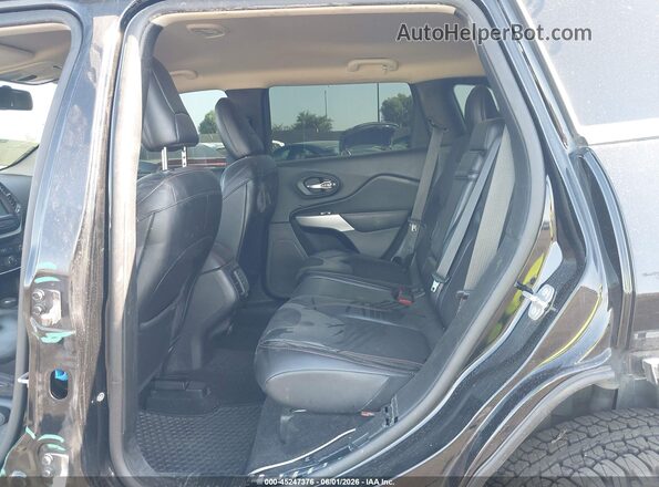 1C4PJMBS5HW649576 2017 JEEP CHEROKEE Black VIN sticker view