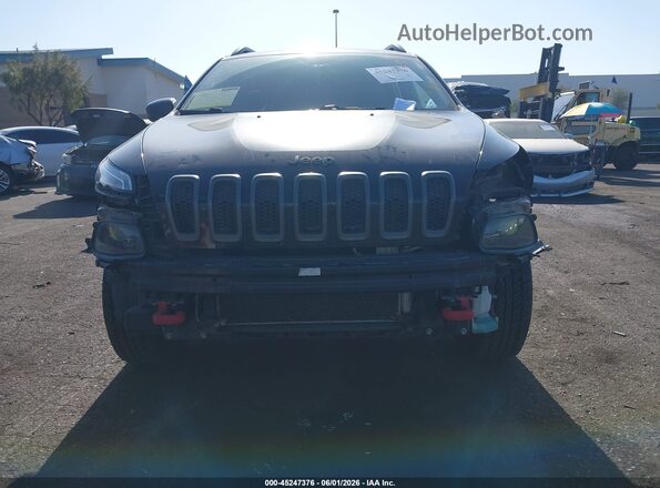 1C4PJMBS5HW649576 2017 JEEP CHEROKEE Black Rear interior view