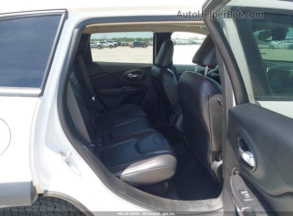 1C4PJMBS6HW506457 2017 JEEP CHEROKEE White VIN կոդի պիտակի տեսք