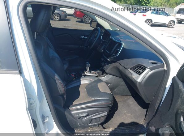 1C4PJMBS8GW145361 2016 JEEP CHEROKEE White Սալոնի դիմացի տեսք