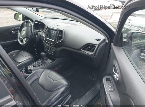 1C4PJMBX3KD124644 2019 JEEP CHEROKEE Black 