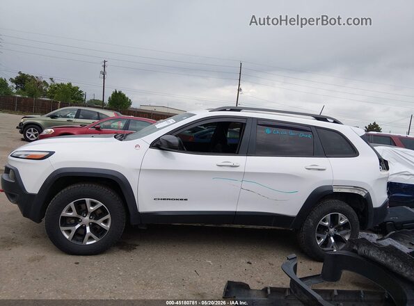 1C4PJMBX5JD617594 2018 JEEP CHEROKEE White 