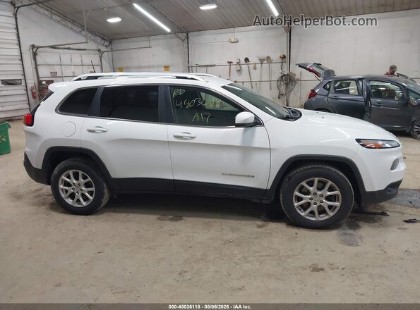 1C4PJMCB2HW582756 2017 JEEP CHEROKEE White 