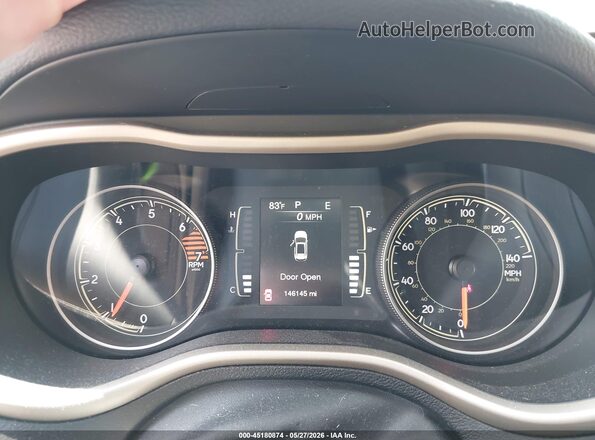 1C4PJMCB5HW568821 2017 JEEP CHEROKEE Gray Հետևի նստատեղերի տեսք