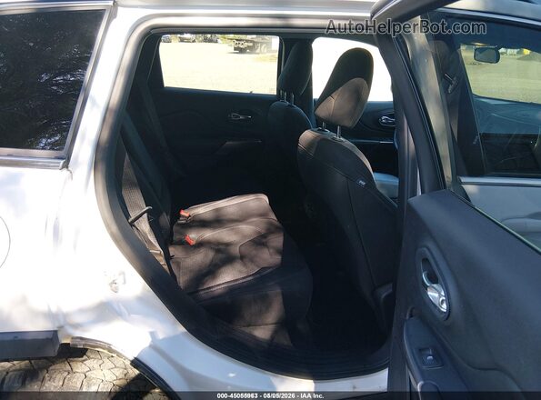 1C4PJMCB5KD450898 2019 JEEP CHEROKEE White 