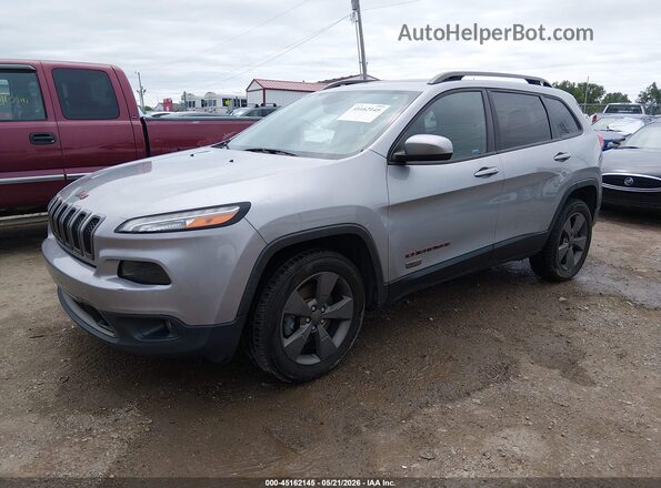 1C4PJMCB7GW277686 2016 JEEP CHEROKEE Silver Առջևի ձախ երեք քառորդ տեսարան