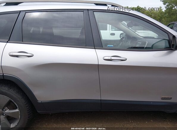1C4PJMCB7GW277686 2016 JEEP CHEROKEE Silver Սալոնի հետևի տեսք