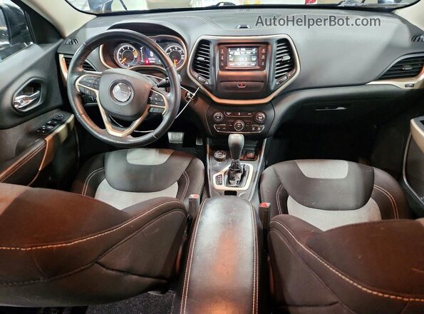 1C4PJMCB8JD547303 2018 JEEP CHEROKEE Black 