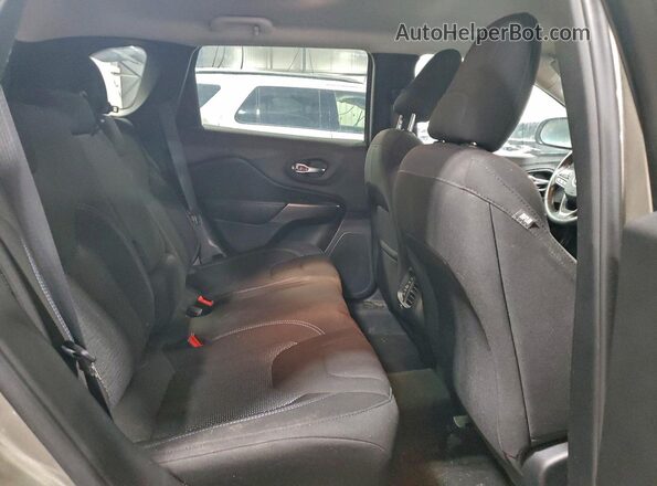 1C4PJMCB8KD423906 2019 JEEP CHEROKEE Brown 