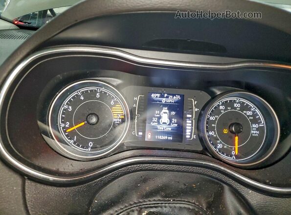 1C4PJMCB8KD423906 2019 JEEP CHEROKEE Brown 