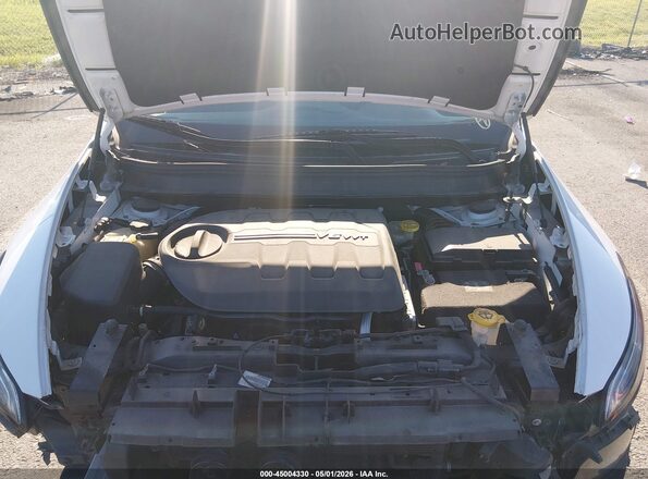 1C4PJMCS2HW510780 2017 JEEP CHEROKEE Белый 