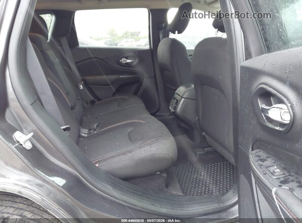1C4PJMCS7HW545587 2017 JEEP CHEROKEE Gray VIN կոդի պիտակի տեսք