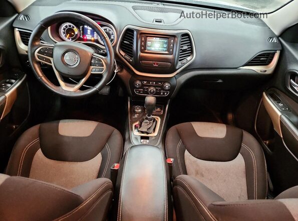 1C4PJMCX4JD501639 2018 JEEP CHEROKEE Белый Вид панели приборов