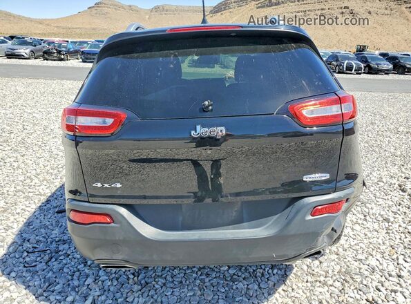 1C4PJMCXXJD532488 2018 JEEP CHEROKEE Black Widok z tyłu