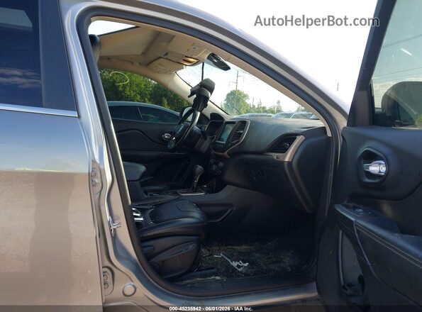 1C4PJMDB0GW322000 2016 JEEP CHEROKEE Gray Front interior view