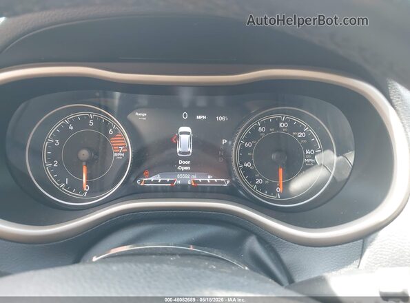 1C4PJMDB1JD619425 2018 JEEP CHEROKEE Black Հետևի նստատեղերի տեսք