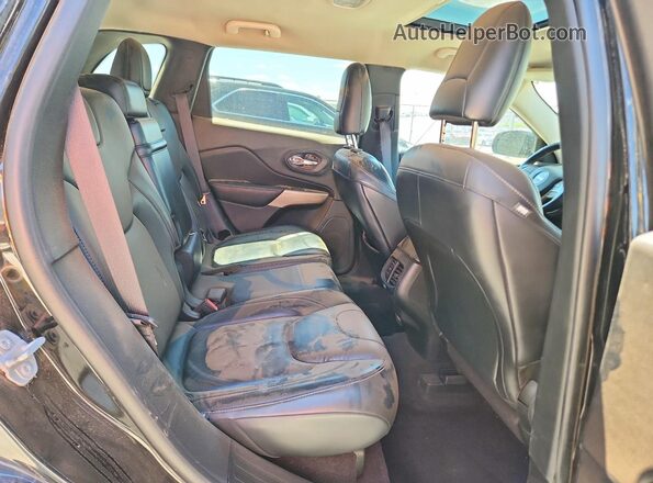 1C4PJMDB2HW584554 2017 JEEP CHEROKEE Black Вид задньої частини салону