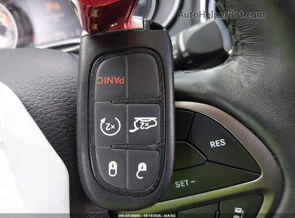 1C4PJMDN3KD124087 2019 JEEP CHEROKEE White Առջևի վահանակի տեսք