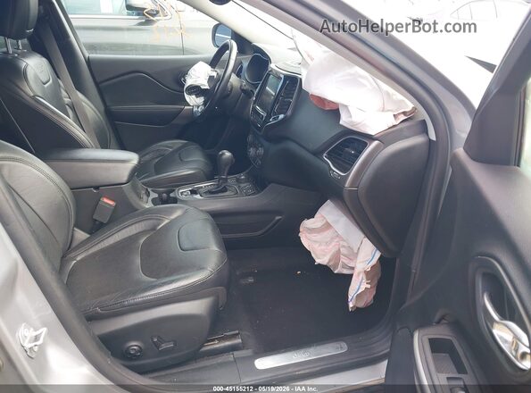 1C4PJMDN8LD557566 2020 JEEP CHEROKEE Silver 