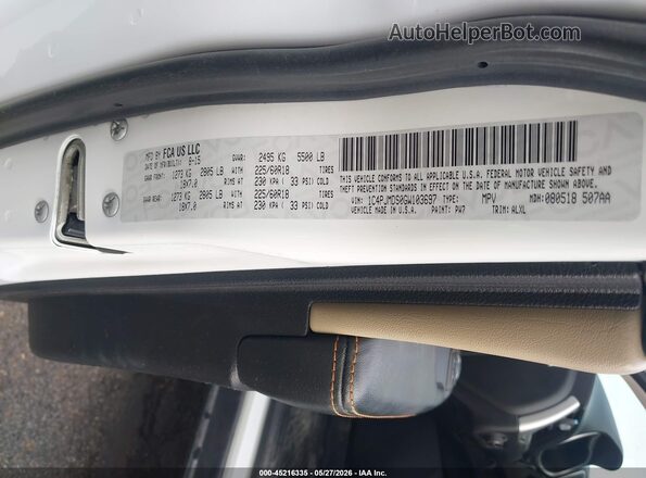 1C4PJMDS0GW103697 2016 JEEP CHEROKEE White Vista del compartimento del motor