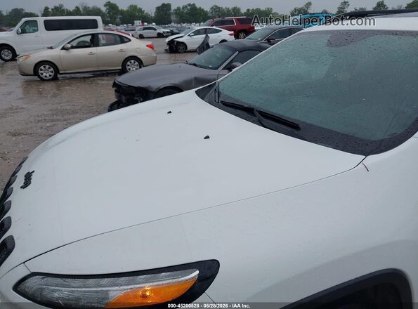 1C4PJMDS4HW588265 2017 JEEP CHEROKEE White Front view