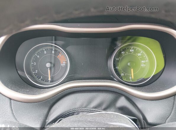 1C4PJMDS9HW611930 2017 JEEP CHEROKEE Красный Вид задних сидений