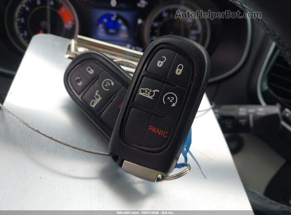 1C4PJMDX3KD349255 2019 JEEP CHEROKEE Gray Вид панелі приладів