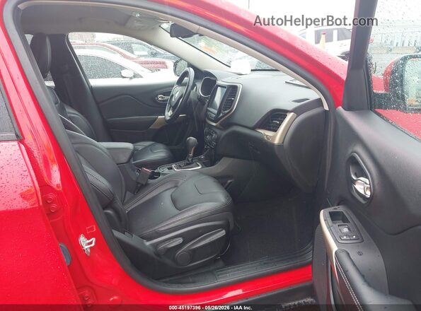 1C4PJMDX5JD600694 2018 JEEP CHEROKEE Red Front interior view