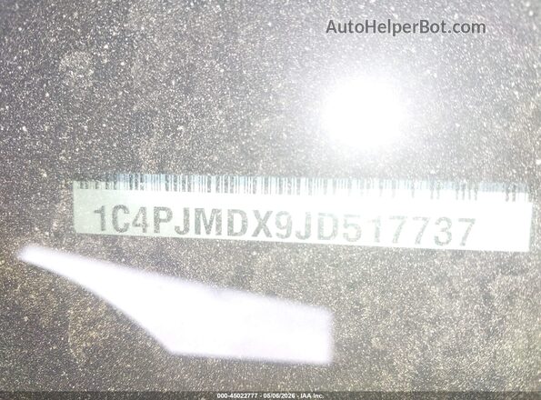1C4PJMDX9JD517737 2018 JEEP CHEROKEE Black ძრავის განყოფილების ხედი