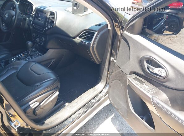 1C4PJMLB1KD394300 2019 JEEP CHEROKEE Black Вид салону спереду
