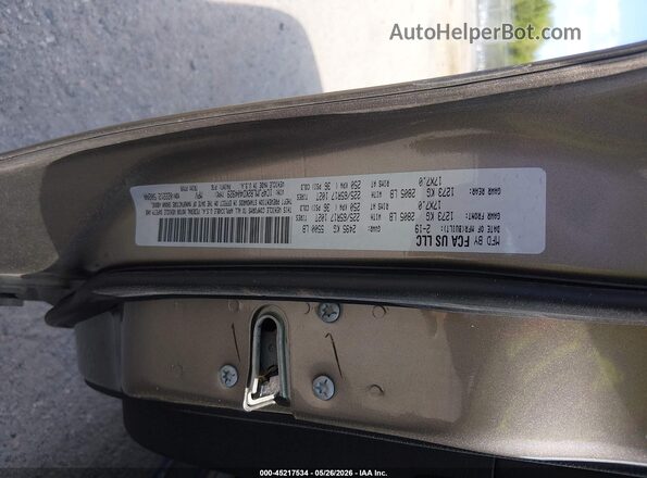 1C4PJMLB2KD404929 2019 JEEP CHEROKEE Gray 