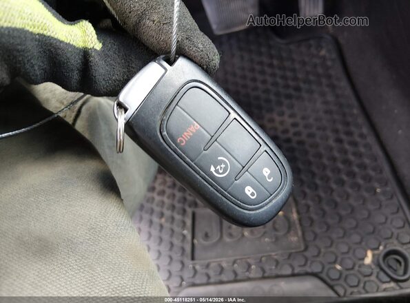 1C4PJMLB2LD519287 2020 JEEP CHEROKEE Gray Вид панелі приладів