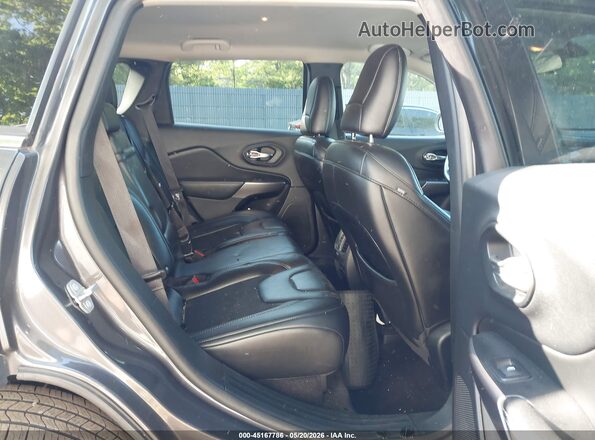 1C4PJMLB4KD182443 2019 JEEP CHEROKEE Gray Vista de la etiqueta del VIN