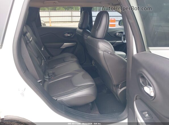 1C4PJMLB8JD574730 2018 JEEP CHEROKEE White VIN კოდის სტიკერის ხედი