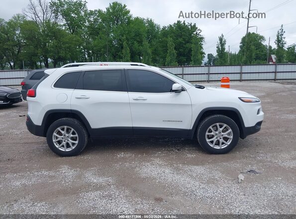 1C4PJMLB8JD574730 2018 JEEP CHEROKEE White უკანა სალონის ხედი