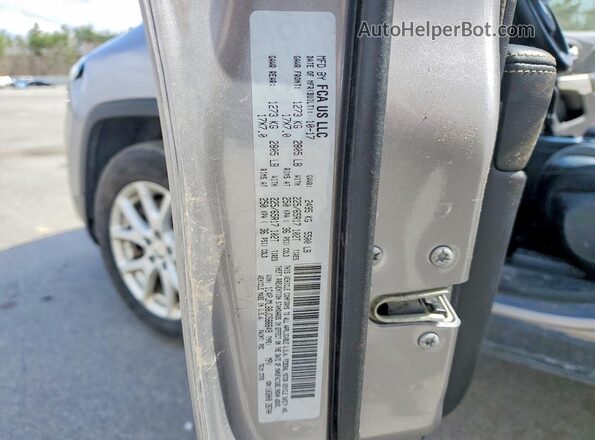 1C4PJMLB8JD586649 2018 JEEP CHEROKEE Silver 