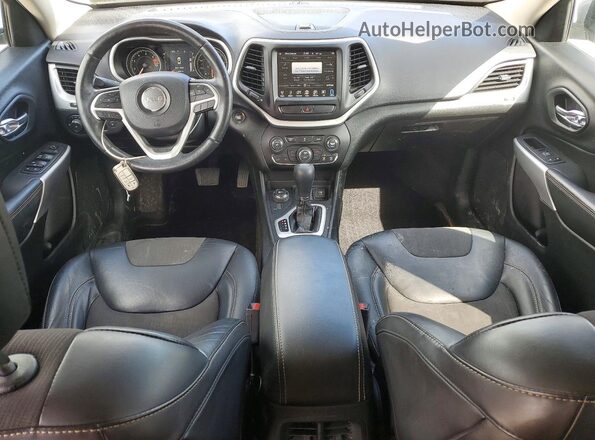 1C4PJMLB8JD586649 2018 JEEP CHEROKEE Silver 