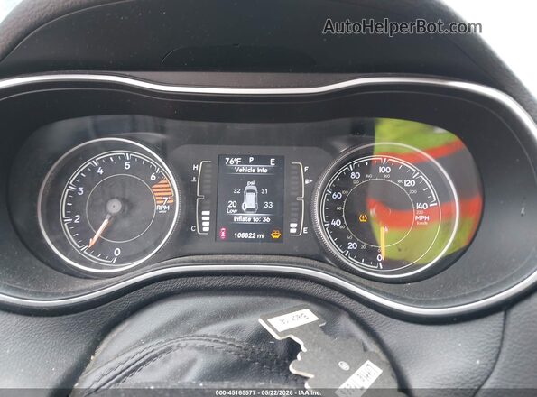 1C4PJMLB9KD181935 2019 JEEP CHEROKEE Black Widok tylnych siedzeń