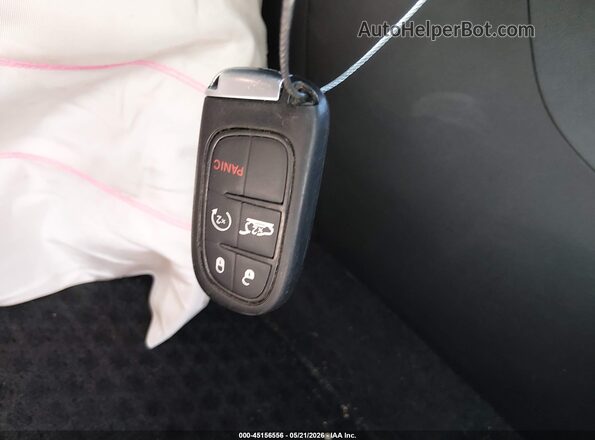 1C4PJMLN9KD142787 2019 JEEP CHEROKEE Silver Առջևի վահանակի տեսք