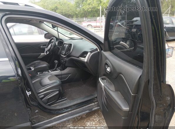 1C4PJMLX4JD602860 2018 JEEP CHEROKEE Black Front interior view
