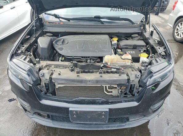 1C4PJMLXXKD413678 2019 JEEP CHEROKEE Black Rear interior view