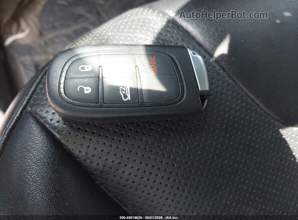 1C4PJMMB6PD115669 2023 JEEP CHEROKEE Black Widok deski rozdzielczej