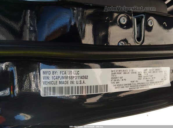 1C4PJMMB8PD114362 2023 JEEP CHEROKEE Black Engine compartment view