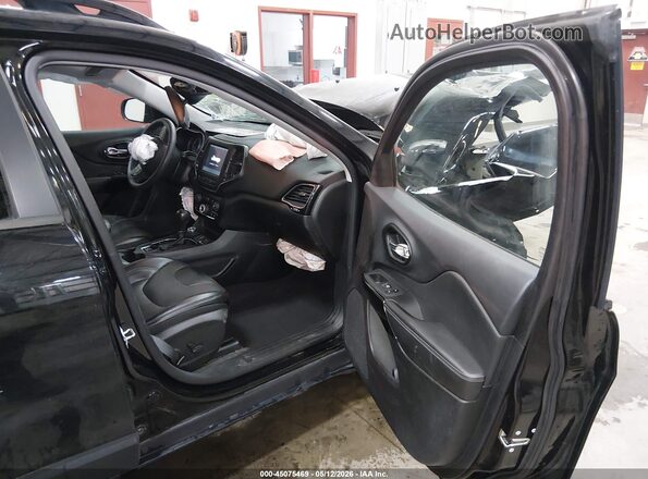 1C4PJMMB8PD114362 2023 JEEP CHEROKEE Black Front interior view