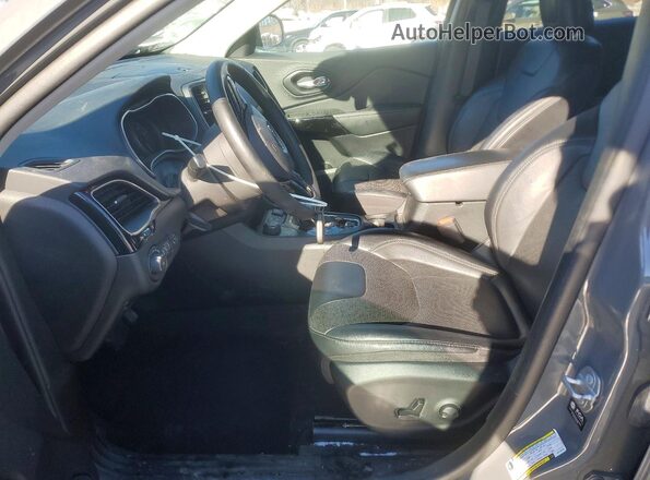 1C4PJMMBXPD115318 2023 JEEP CHEROKEE Gray Вид салону спереду
