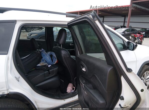 1C4PJMMN0ND526010 2022 JEEP CHEROKEE White VIN կոդի պիտակի տեսք