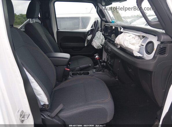 1C4PJXDG3RW315218 2024 JEEP WRANGLER White Front interior view