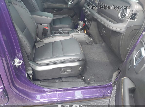 1C4PJXENXTW209353 2026 JEEP WRANGLER Purple Vista interior delantera