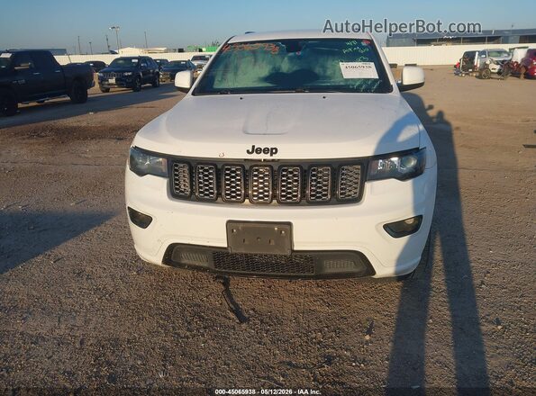 1C4RJEAG4JC339809 2018 JEEP GRAND CHEROKEE White Widok wnętrza z tyłu