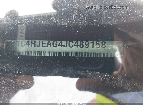 1C4RJEAG4JC489158 2018 JEEP GRAND CHEROKEE Black ძრავის განყოფილების ხედი